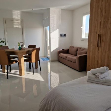 Marina Studios Cospicua Luaran gambar