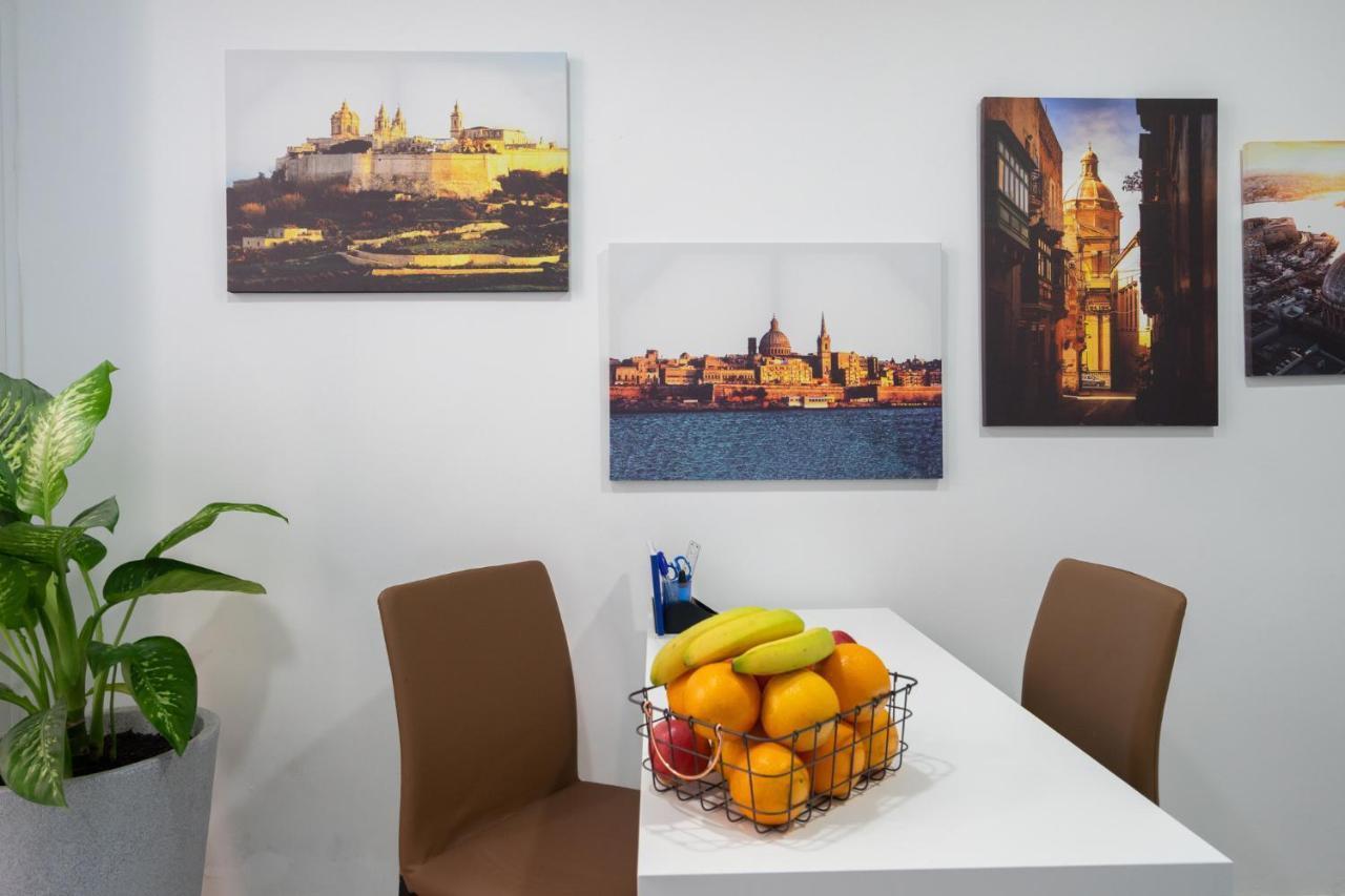 Marina Studios Cospicua Luaran gambar