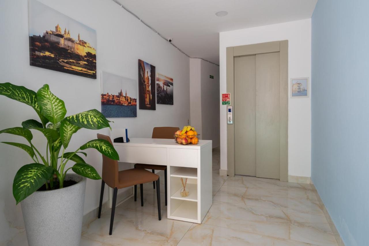 Marina Studios Cospicua Luaran gambar