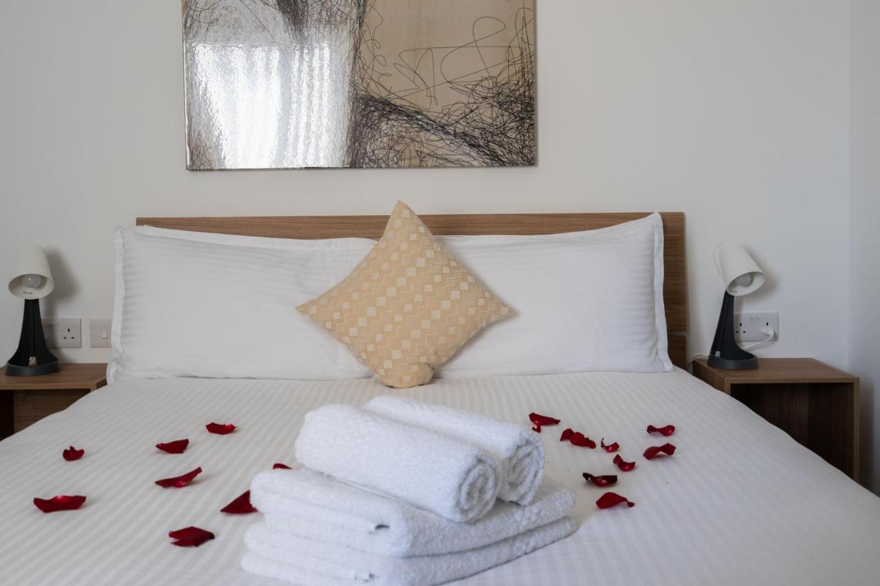 Marina Studios Cospicua Luaran gambar